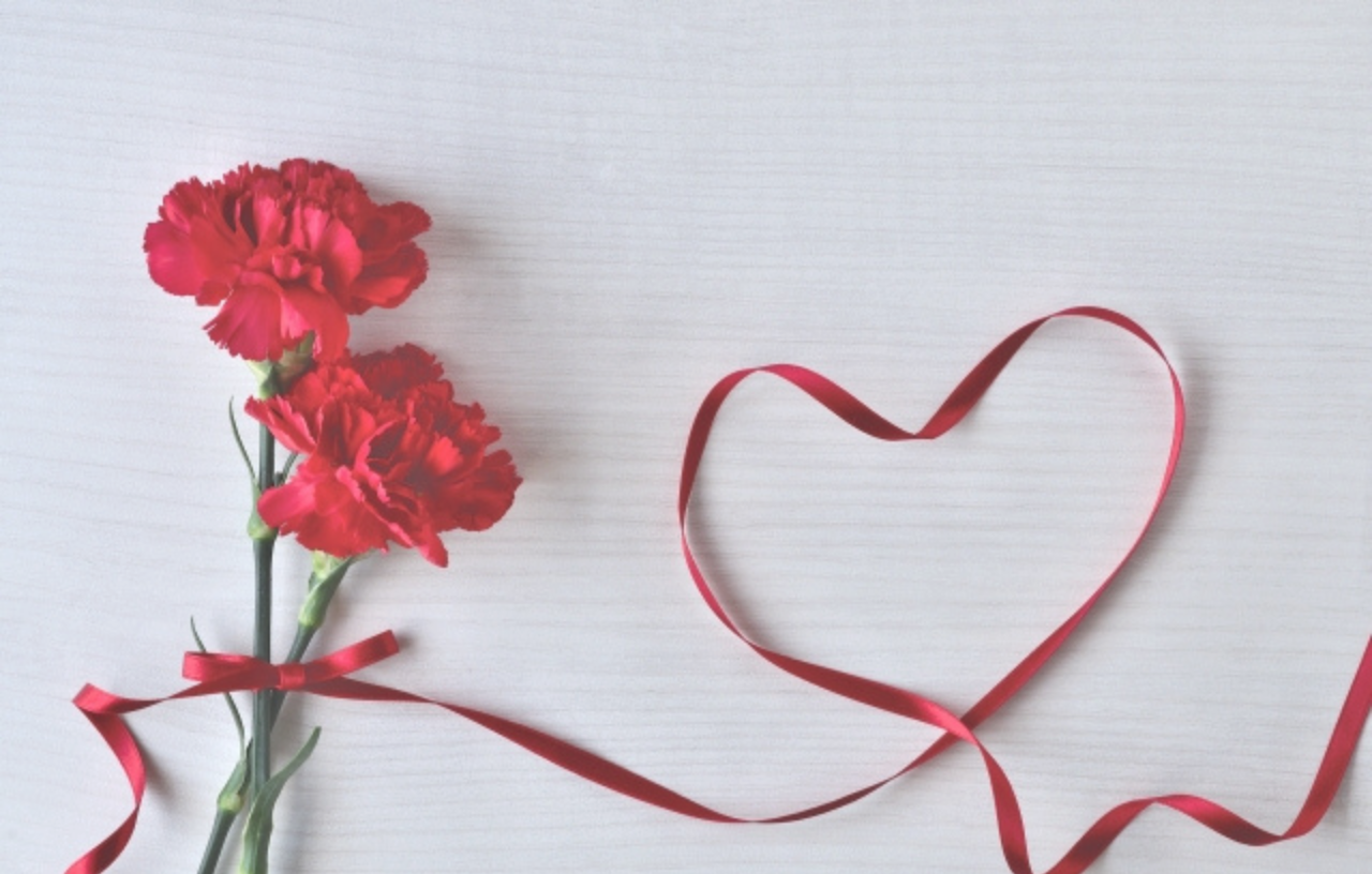 亡くなった母へ贈る「母の日」のプレゼント！供養になる過ごし方とおすすめの品